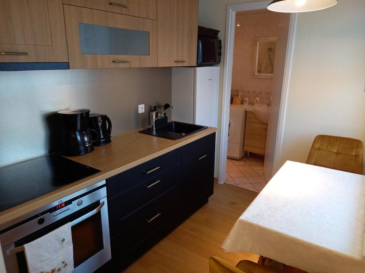 Paernu Posti Apartment Extérieur photo